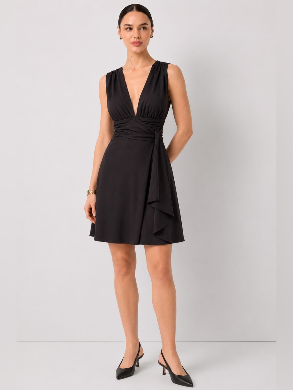 WHITE HOUSE | BLACK MARKET Black Dress size: 4